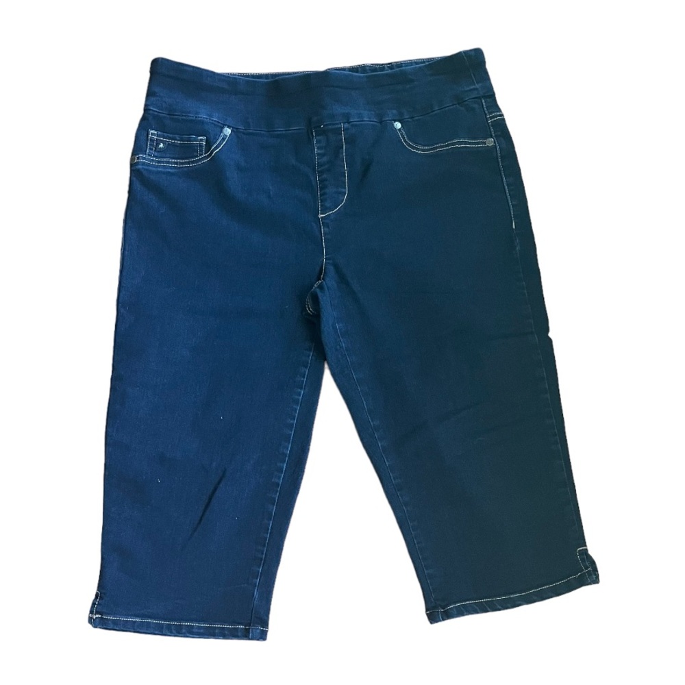 NWOT • Lois Denim Denim Capris